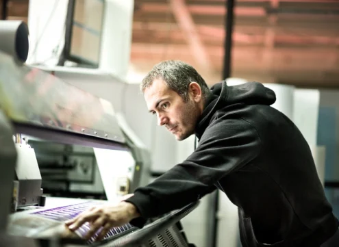 conducteur-de-machine-a-papier-2